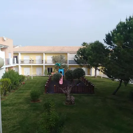 Salgados Sea View Apartment